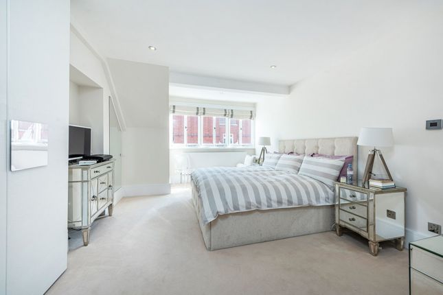 Flat 7, 47, Cadogan Gardens, Chelsea photo 3