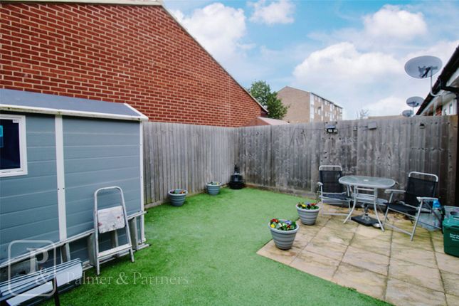Bungalow for sale in Luff Way, Frinton-On-Sea, Essex