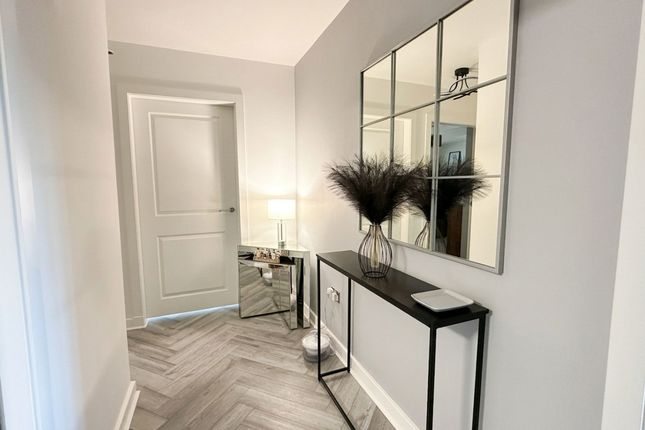 51 Garngaber Place, Glasgow photo 2