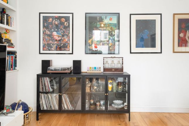 4a, Staverton Road, London photo 4