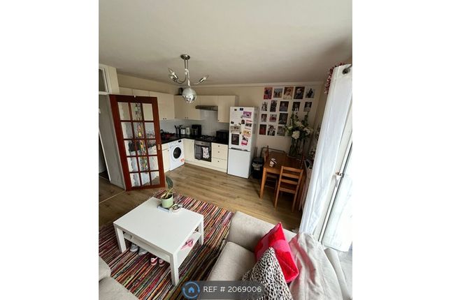 Thumbnail Maisonette to rent in Trappes House, Bermondsey