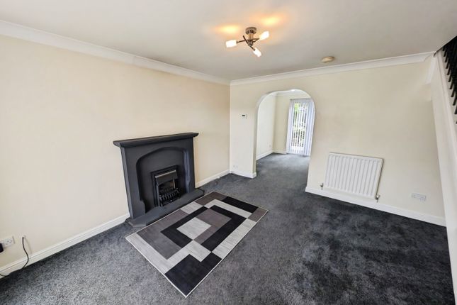 16, Bede Close, Newcastle Upon Tyne photo 5