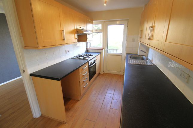 19, Chestnut Avenue, Corby photo 2