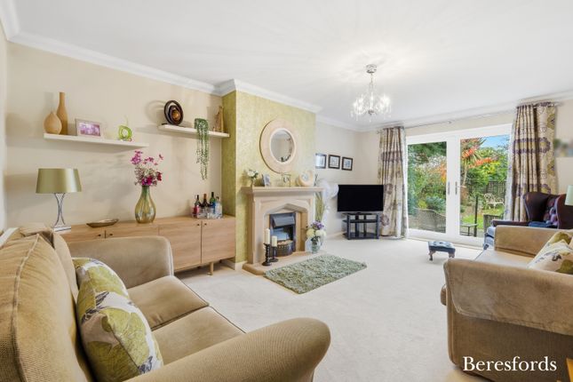 25, Upper Second Avenue, Essex photo 2
