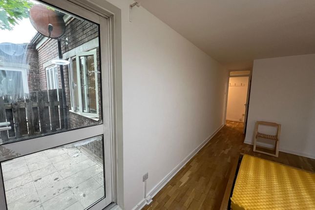 23 Coopers Lane, NW1, London photo 3