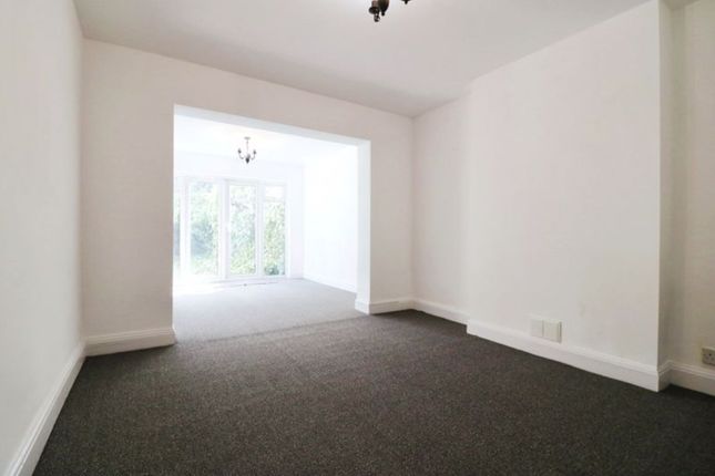 180 Langley Road, SLOUGH photo 2