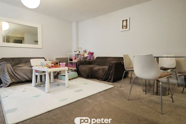 208, Landmark Place, Cardiff photo 2