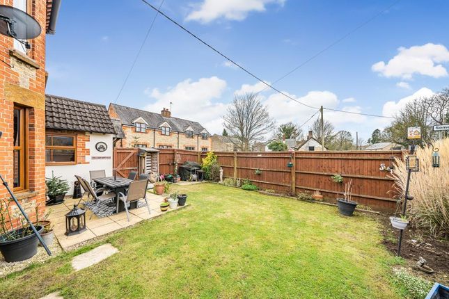 Semi-detached house for sale in Ardley, Oxfordshire