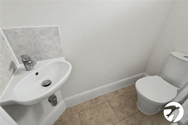 42, Roberts Lane, Ebbsfleet Valley photo 5