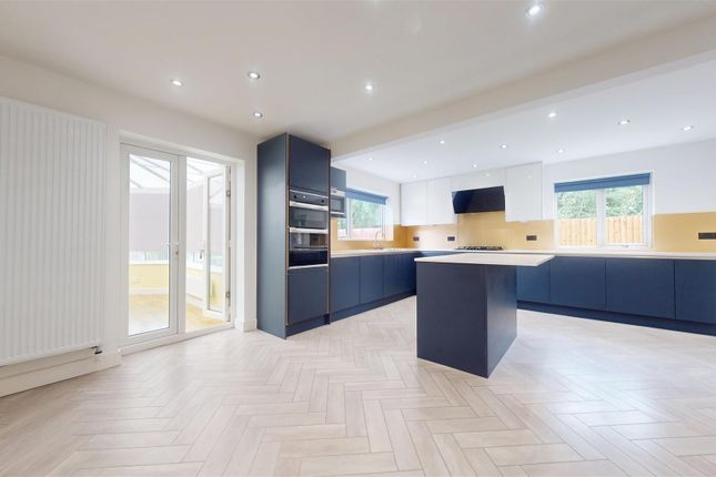 4, Delph Hollow Way, St. Helens photo 3
