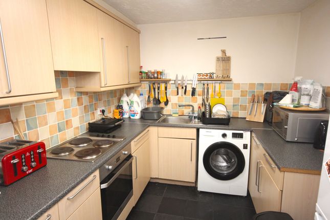 24, Mountbatten Close, Preston photo 4