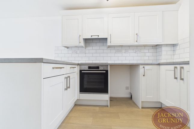 17, Reims Court, Northampton photo 2