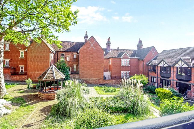 Thumbnail Flat for sale in Talbot Court, Reading, Berkshire
