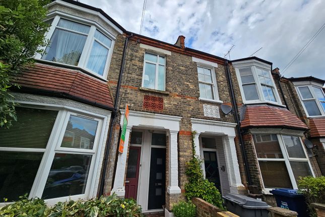 Maisonette to rent in Kitchener Road, East Finchley
