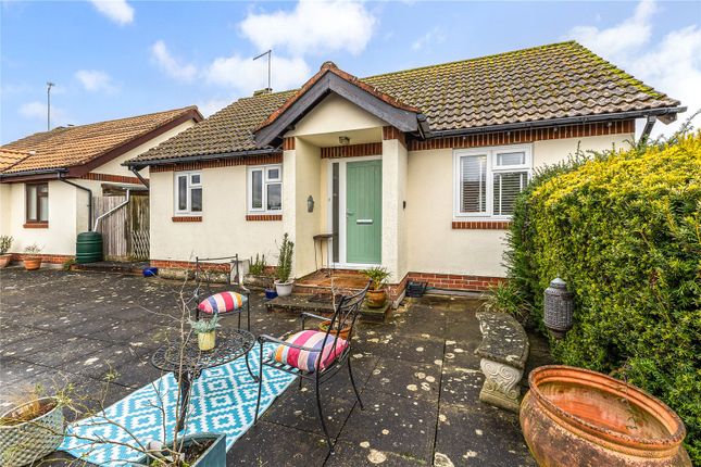 2-bed bungalow on 4, Mallard Close, Alresford, £425,000