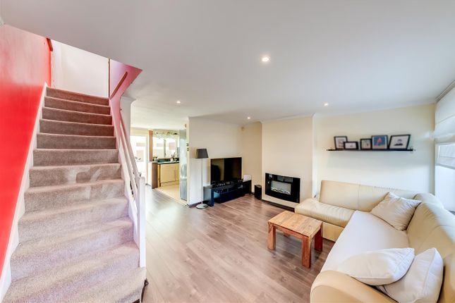 49, Medway Road, Dartford photo 3
