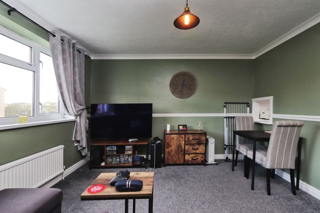 42, Mercaston Close, CHESTERFIELD photo 4