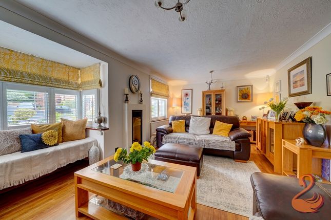12, Hawthorn Road, Evesham photo 3