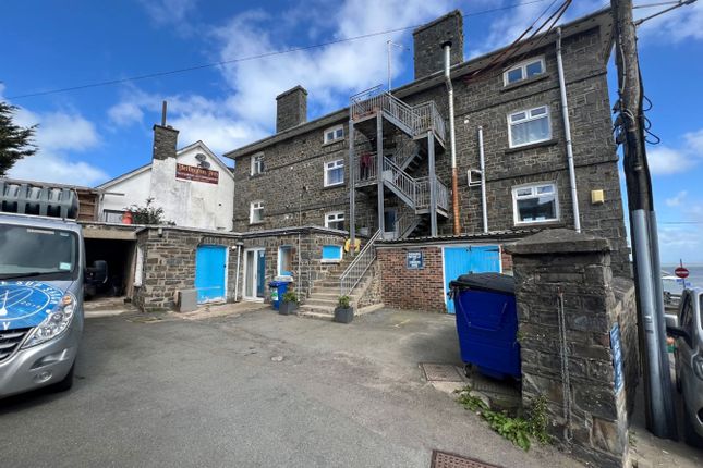 Flat for sale in Captains Rendevous, New Quay