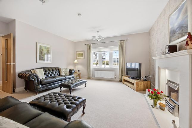 80, Woodcroft Drive, Glasgow photo 4