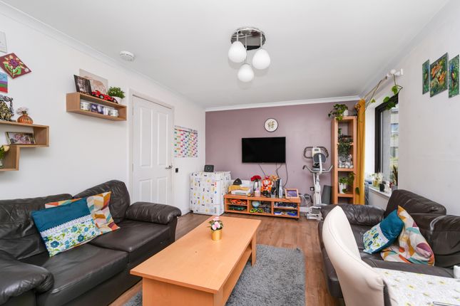 17/2, Terrars Croft, Newington, Edinburgh photo 4