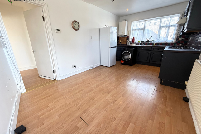 Flat 12, 60 Brooksby's Walk, London photo 2