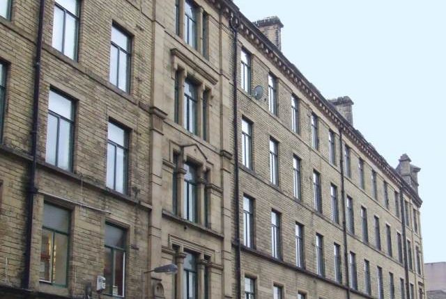 Flat to rent in Equity Chambers, Picadilly, Bradford