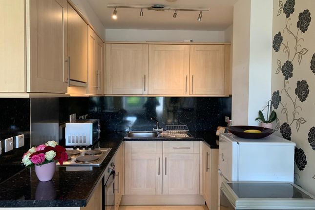 Flat for sale in Clarence Court, Langley