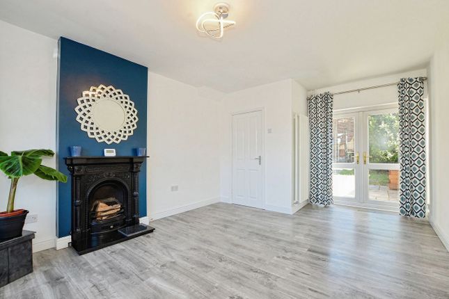104, Allerton Road, Borehamwood photo 4