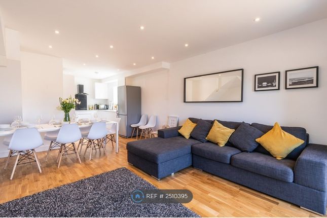 Open Plan Lounge Kitchen Diner