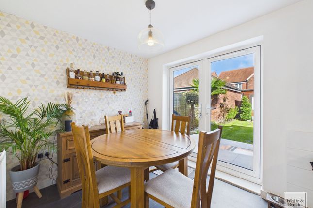 11 Osborn Drive, Chichester photo 5