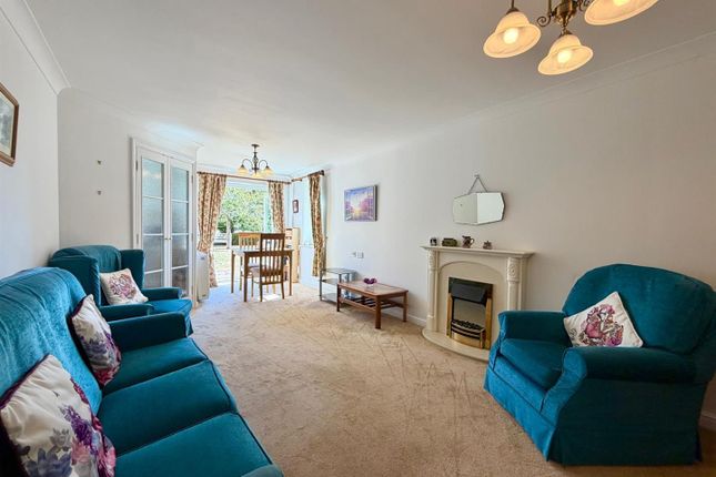 Flat 3, Fussells Court, 11 Station Road, Weston-Super-Mare photo 3