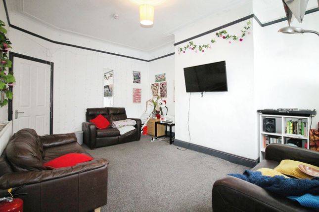 A, 22, Stanmore Street, West Yorkshire photo 3