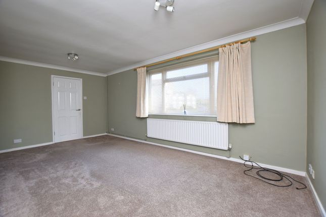 4 Williams Close, Huntingdon photo 2