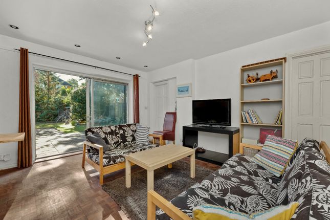 72, Manor Road North, Surrey photo 3