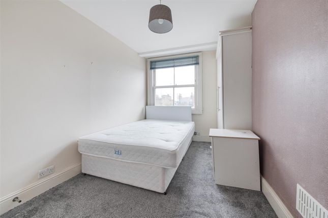 Flat to rent in Acton Street, London