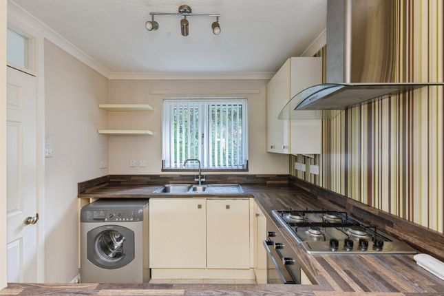 34, Emblett Drive, Newton Abbot photo 4