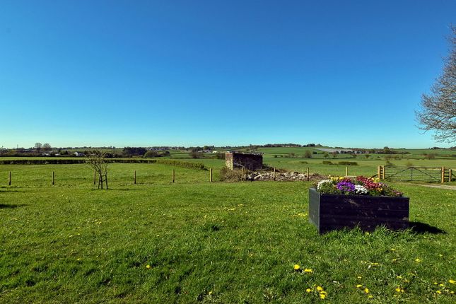 6, Greenbarn Way, Bolton photo 2