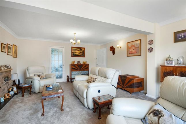 3 Malham Close, Chesterfield photo 4