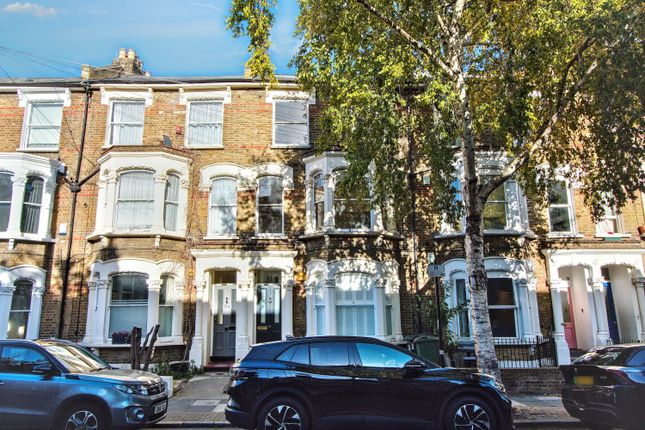 3-bed flat on 22B, Holloway, London, £625,000