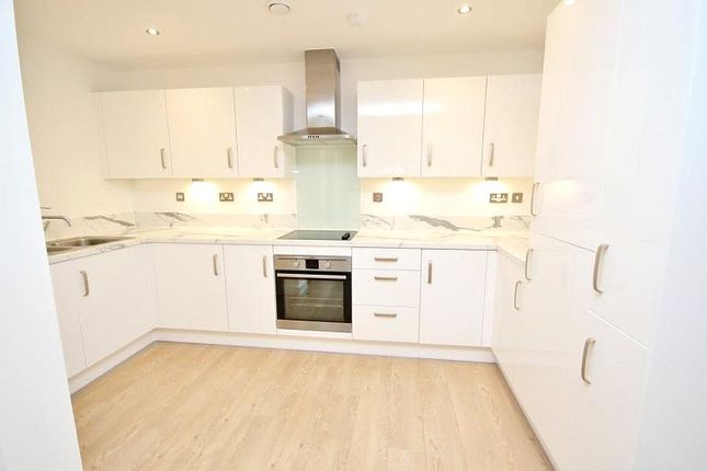 2-bed house on Flat 24 Priory Court,, Wideford Road, Essex, £1,700/mo