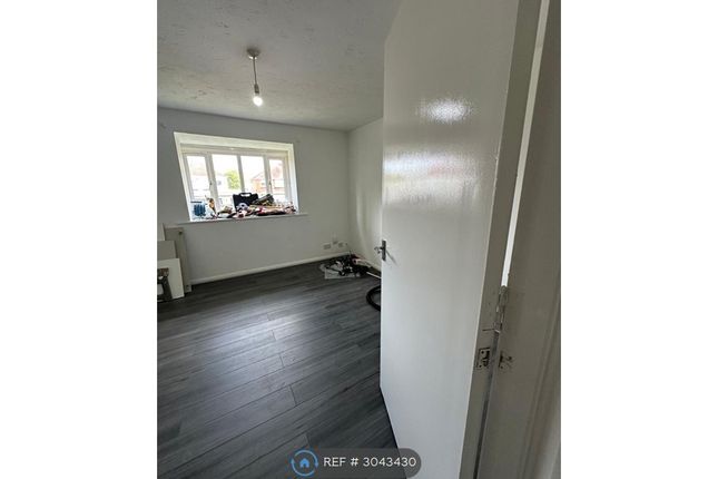 Alliance Close, Wembley photo 5