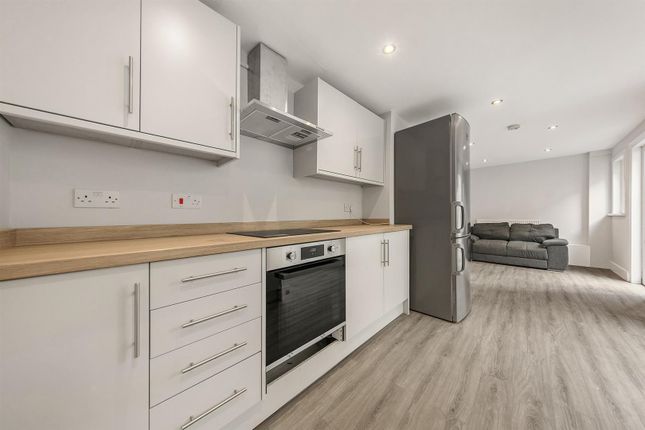 169, Hollydale Road, London photo 3