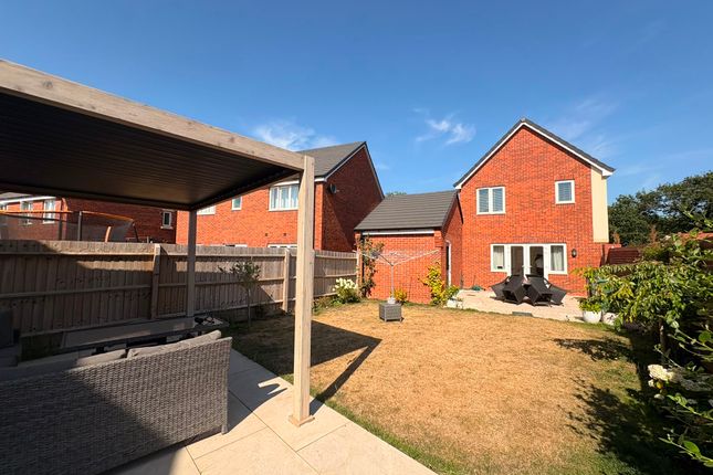 3-bed house on 2, Walsall, £1,400/mo