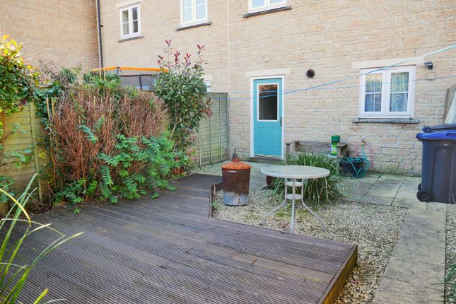 Terraced house for sale in Linnet Road, Calne