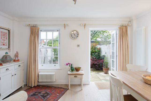 6, Wedgwood Place, Cobham photo 4