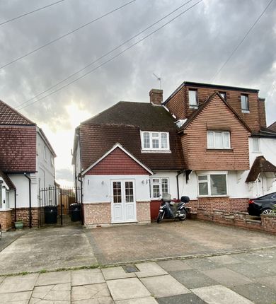 Thumbnail Semi-detached house to rent in Bennetts Avenue, Greenford