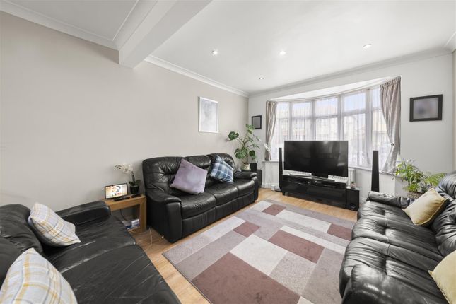 48, Bycroft Road, Southall photo 3