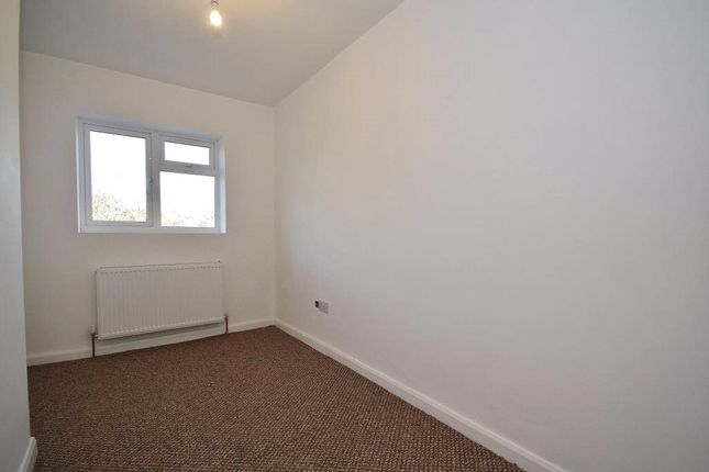 Terraced house to rent in Ashenden Road, Onslow