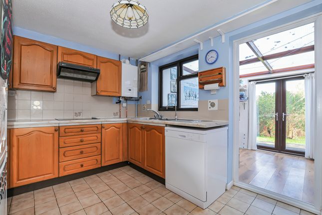 4, Cowslip Close, Hillingdon photo 4